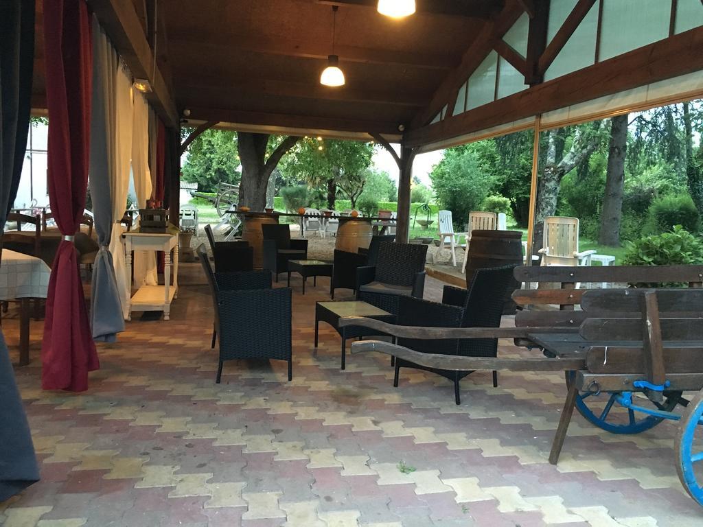 L'Art Dit Vin Saint-Aigulin Buitenkant foto