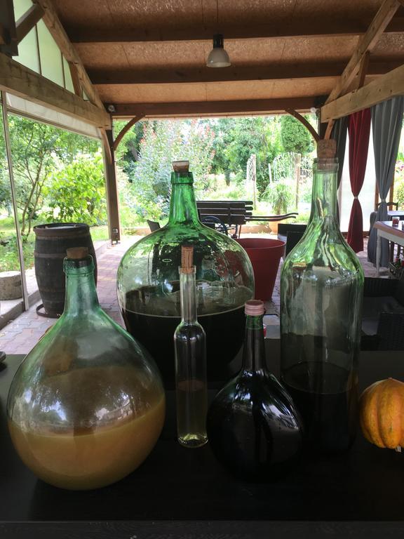 L'Art Dit Vin Saint-Aigulin Buitenkant foto