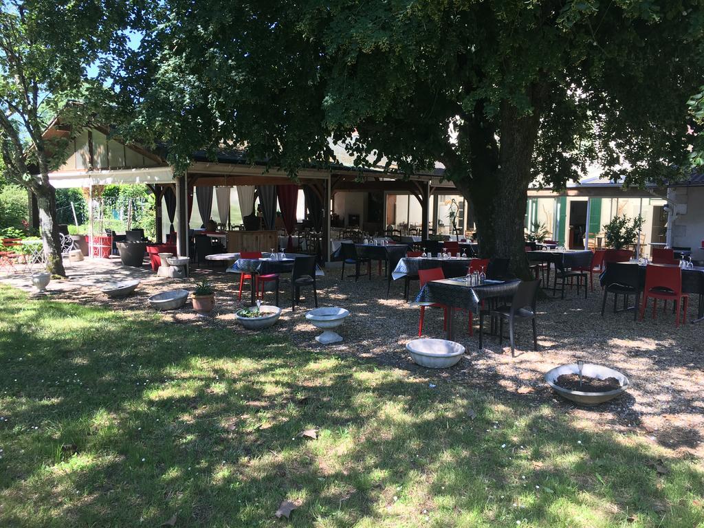 L'Art Dit Vin Saint-Aigulin Buitenkant foto